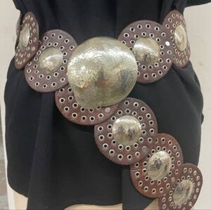 NWT Brown and Silver Statement Belt Genuine leather red disc belt